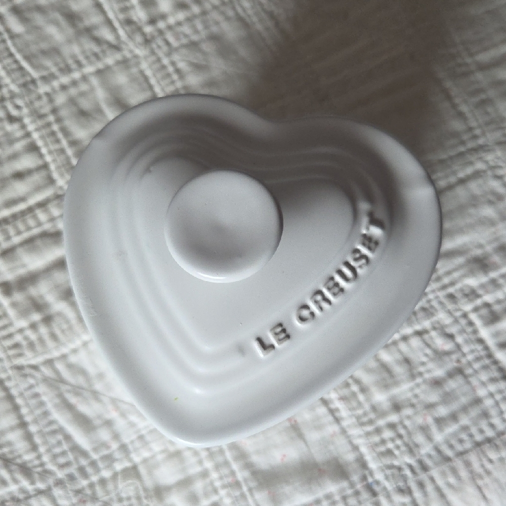 Le Creuset Heart-Shaped Stoneware in White. 8 Ounces